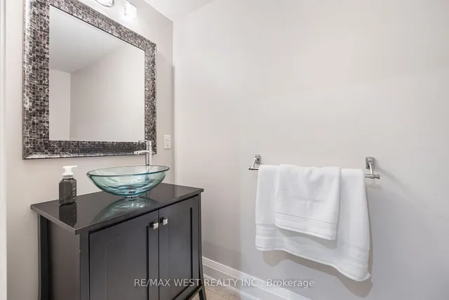 Additional image 19 of 42 A Greendale Ave