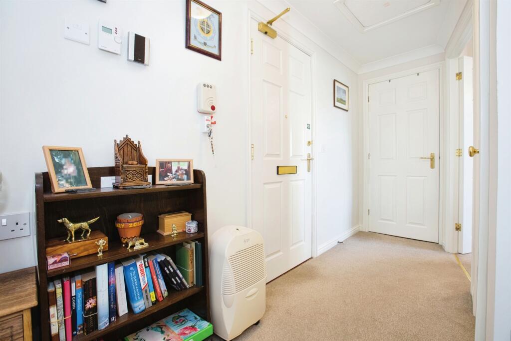 Additional image 4 of Somerton Road, Street