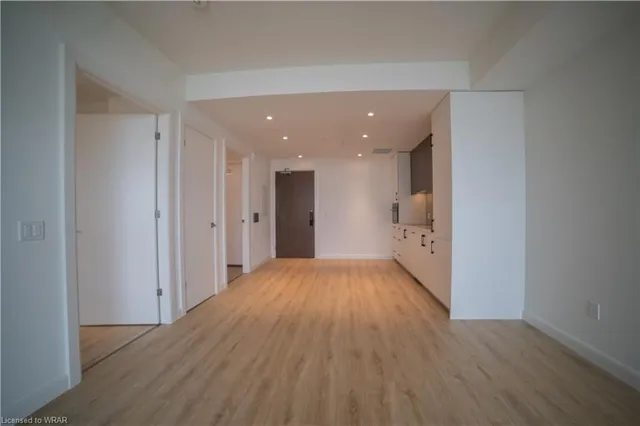 Additional image 10 of 741 King St Unit 406