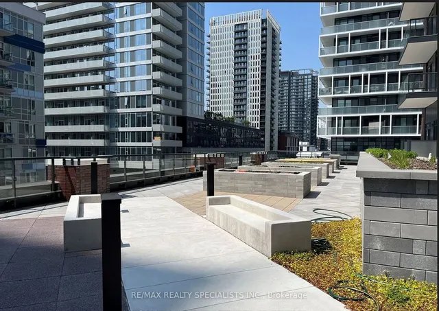 Additional image 37 of 130 River St Unit 1306