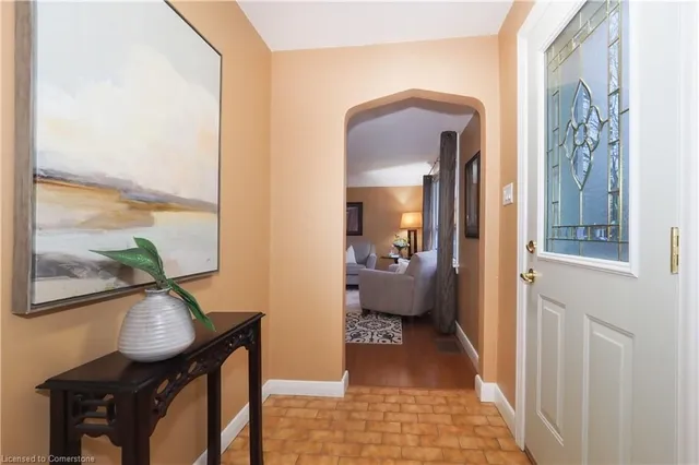 Additional image 4 of 69 Woodward Ave