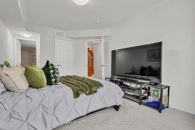 Additional image 23 of 18 Humberwood Blvd Unit 2