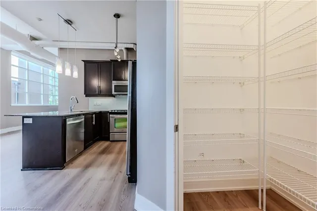 Additional image 15 of 112 Benton St Unit 116