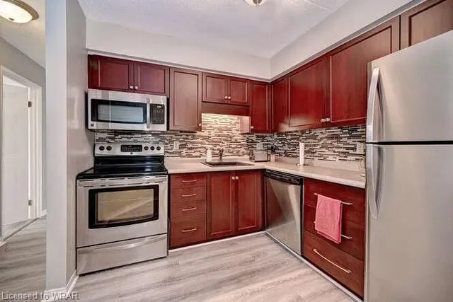 Additional image 12 of 3085 Kingsway Dr Unit 1