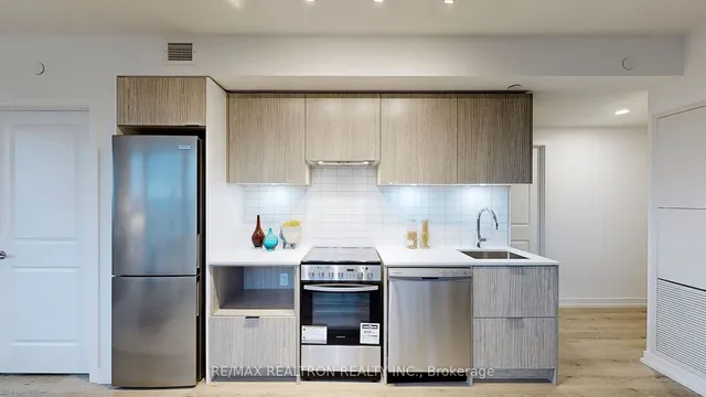 Additional image 15 of 395 BLOOR St Unit 3104