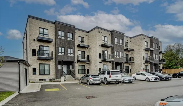 Additional image 29 of 600 Victoria St Unit 9