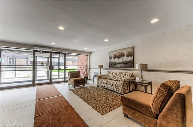 Additional image 43 of 20 Ellen St Unit 703