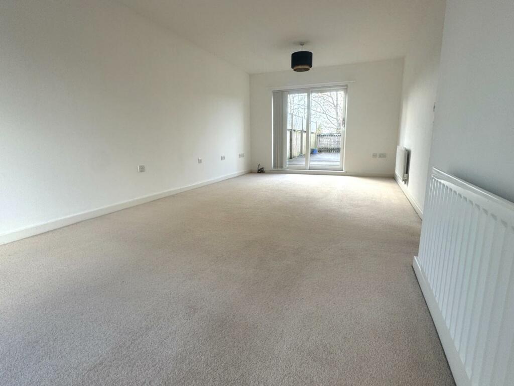 Additional image 6 of Bullmead Parade, Street