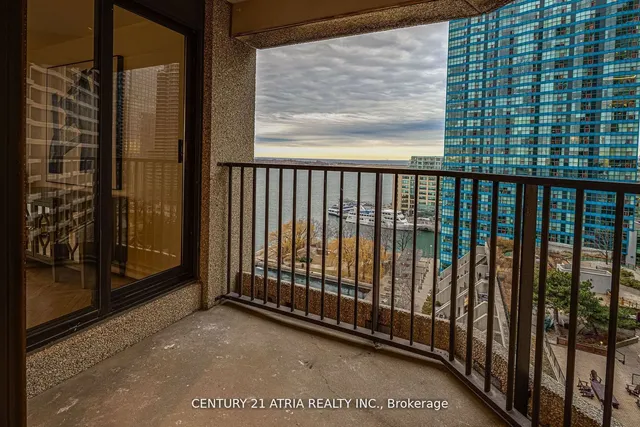 Additional image 32 of 65 Harbour Sq Unit 1401