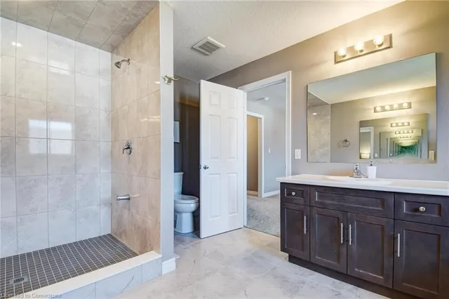 Additional image 20 of 39 Broadacre Dr