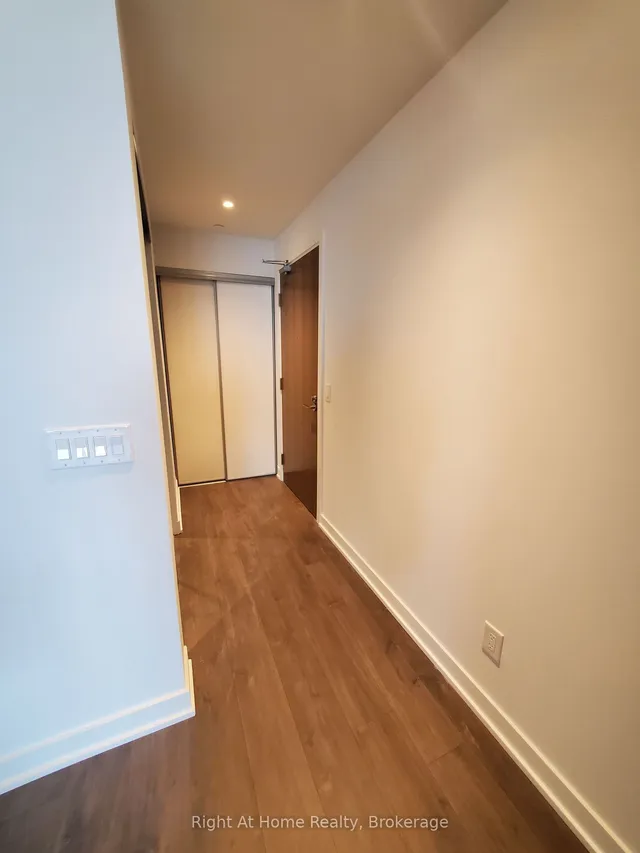 Additional image 2 of 1928 Lake Shore Blvd Unit 2707