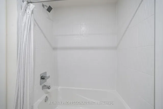 Additional image 18 of 65 Annie Craig Dr Unit 607