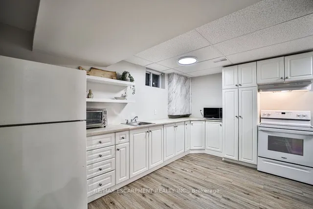 Additional image 30 of 31 Nuffield Dr