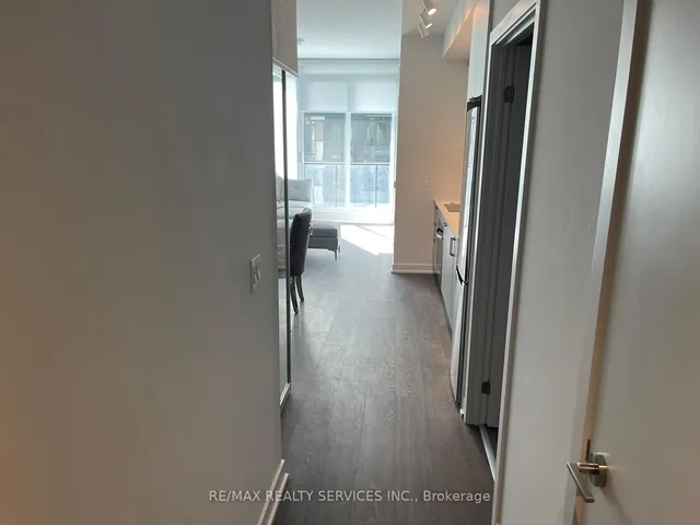 Additional image 3 of 1926 Lakeshore Blvd Unit 3211