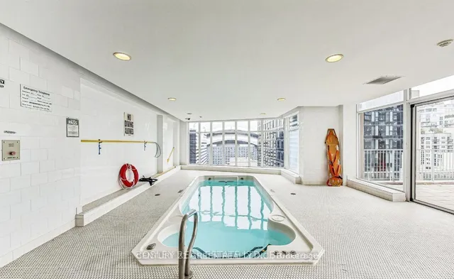 Additional image 4 of 250 Wellington St Unit 942