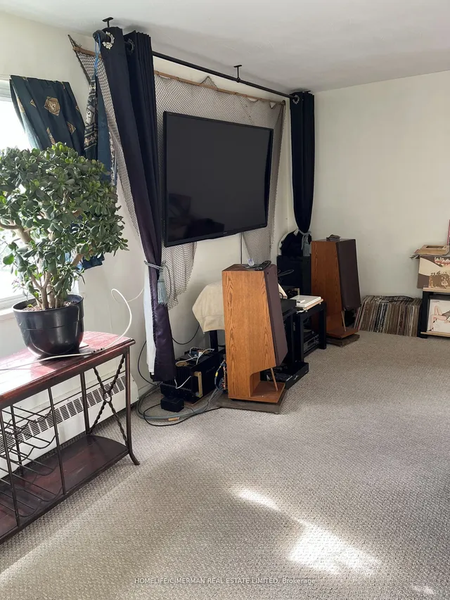 Additional image 9 of 785 Brown's Line Unit 502