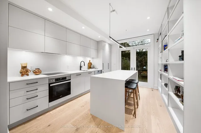 Additional image 11 of 11 Ottawa St