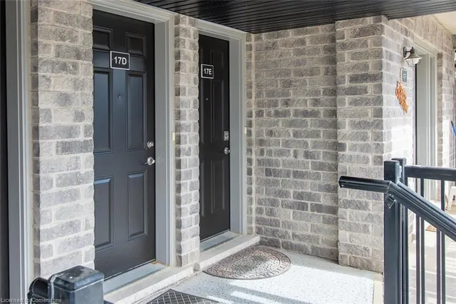 Additional image 4 of 1989 Ottawa St Unit 17E