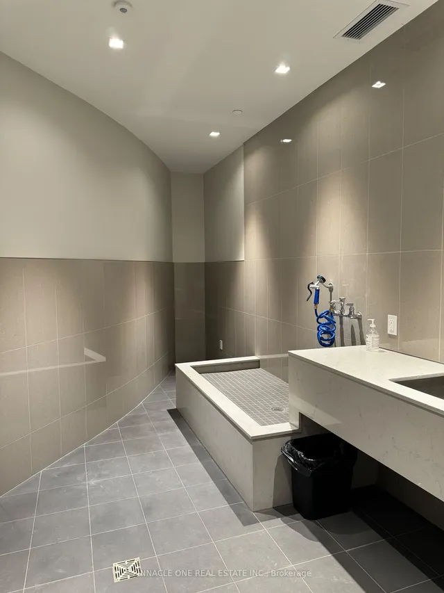 Additional image 24 of 8 Tippett Rd Unit 321