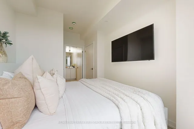 Additional image 2 of 8 Olympic Garden Dr Unit 814