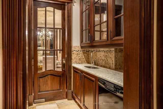 Additional image 11 of 24 York Valley Cres