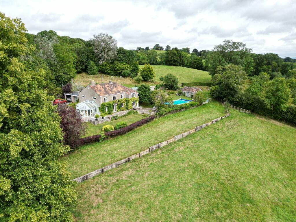Additional image 19 of Excellent home with land in North Wootton
