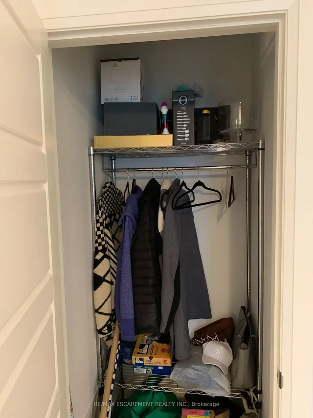 Additional image 26 of 5 Wake Robin Dr Unit 210