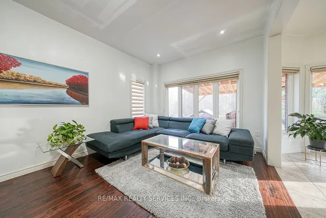 Additional image 17 of 716 Robert Ferrie Dr