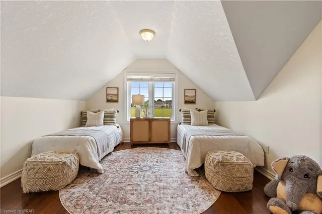 Additional image 25 of 413 Falconridge Dr