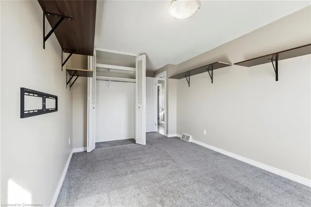 Additional image 38 of 67 Manor Dr