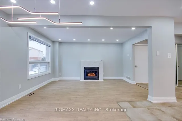 Additional image 12 of 813 Fairway Cres