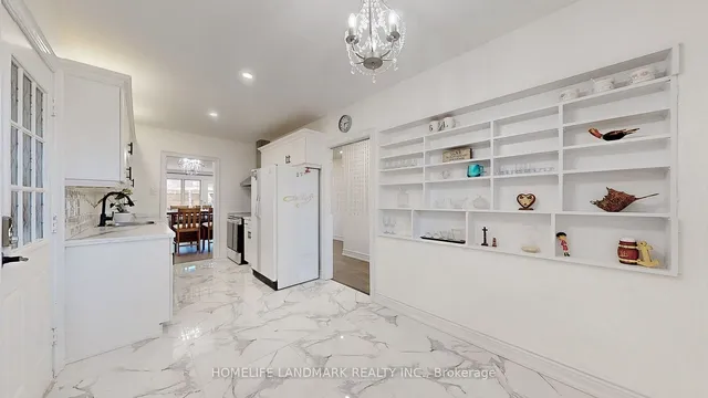 Additional image 11 of 17 evermede Dr