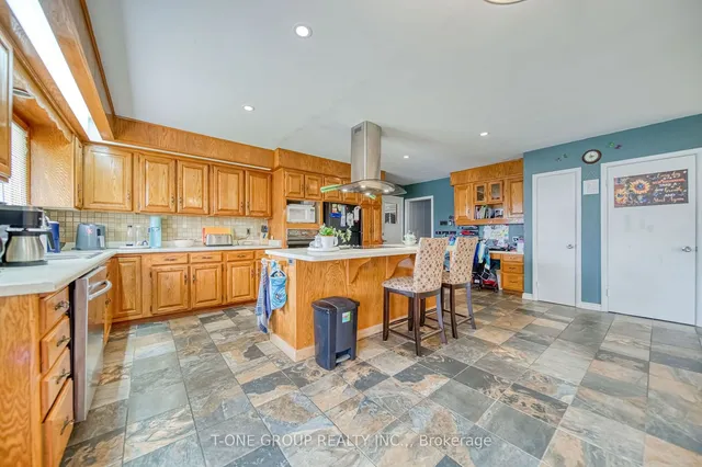 Additional image 11 of 58 Reyburn Ave