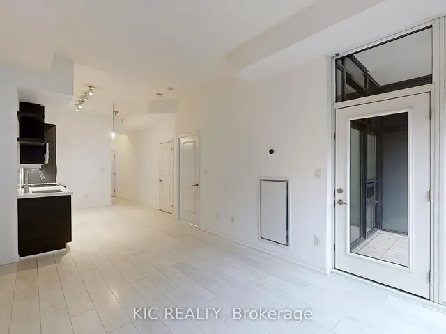 Additional image 13 of 400 Adelaide St Unit 107