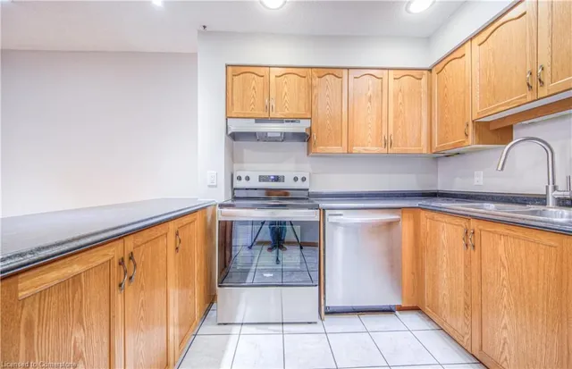 Additional image 21 of 20 Ellen St Unit 703