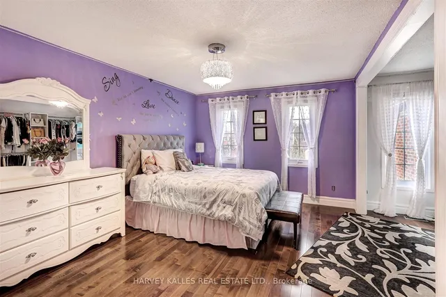 Additional image 27 of 20 Timothy Crt