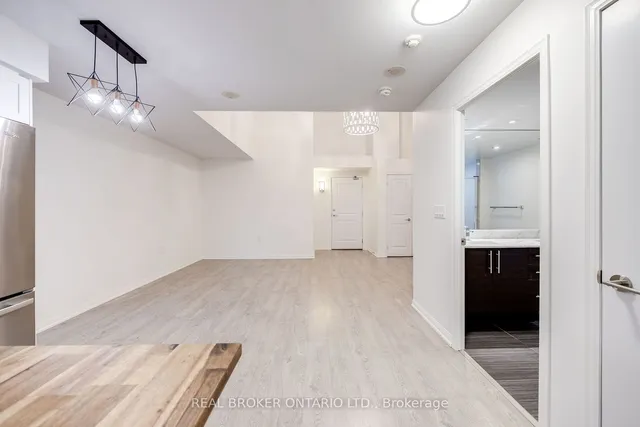 Additional image 20 of 125 Western Battery Rd Unit 213