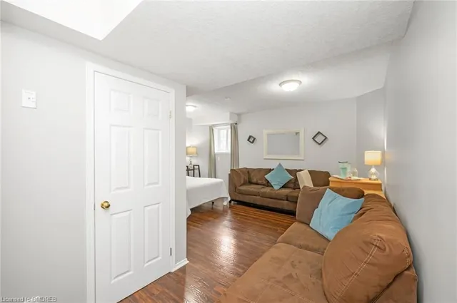 Additional image 25 of 94 Rochefort St