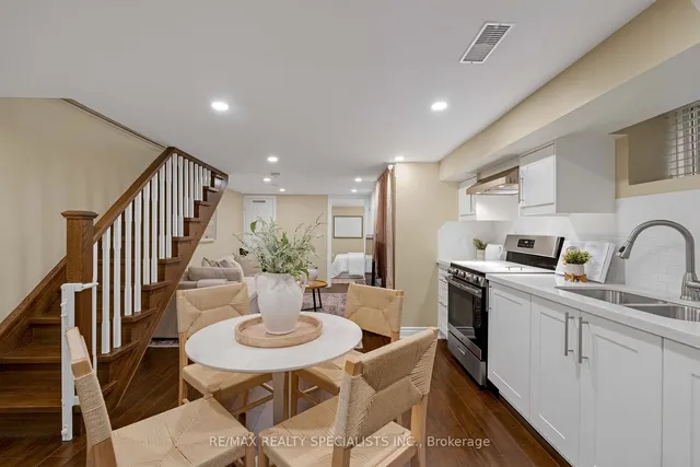 Additional image 16 of 1655 Keele St