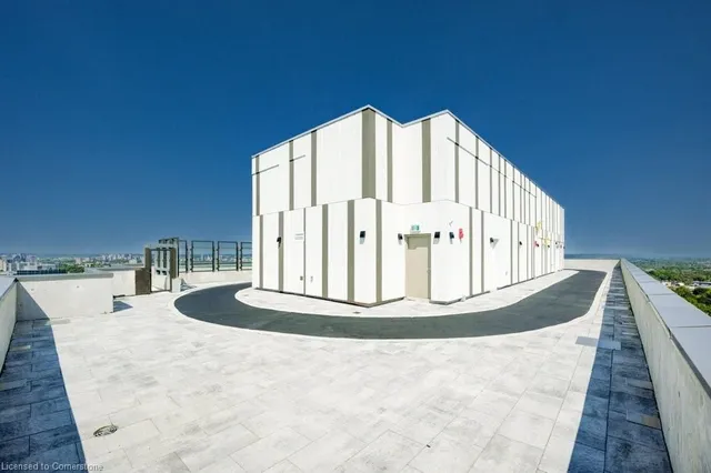 Additional image 36 of 55 Duke St Unit 322