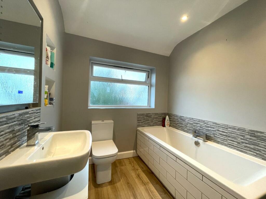 Additional image 12 of Grange Avenue, Street