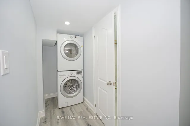 Additional image 31 of 252 Shady Glen Cres