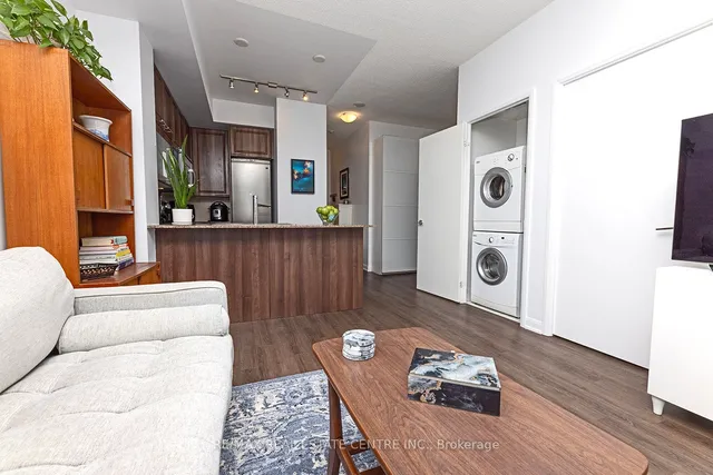 Additional image 26 of 500 Sherbourne St Unit 1301