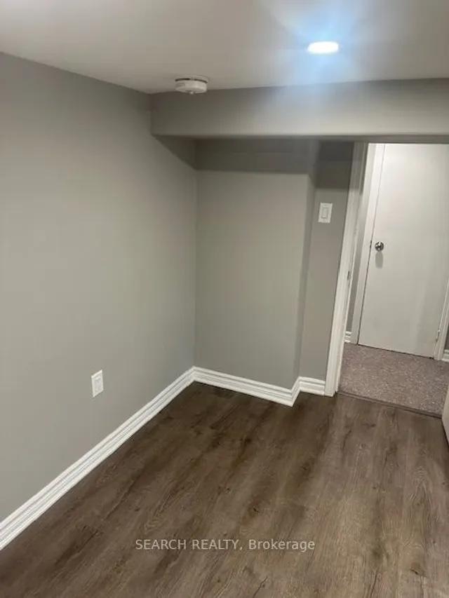 Additional image 27 of 65 Livingstone Ave