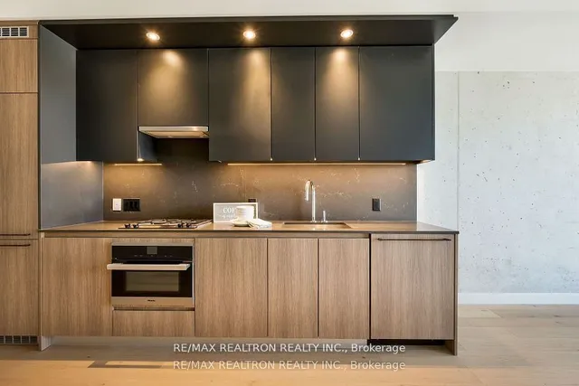 Additional image 8 of 81 Wellesley St Unit 1806