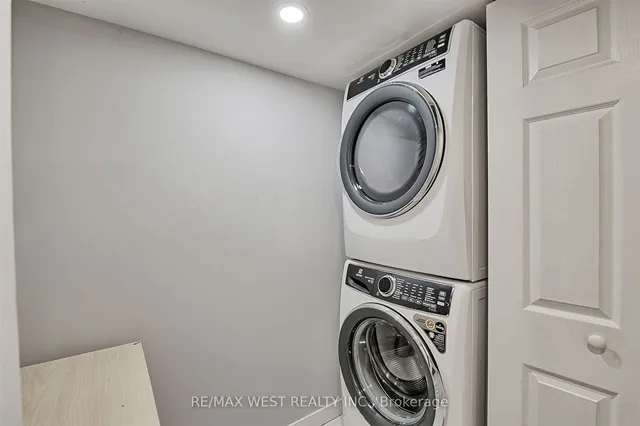 Additional image 38 of 427 Strathmore Blvd