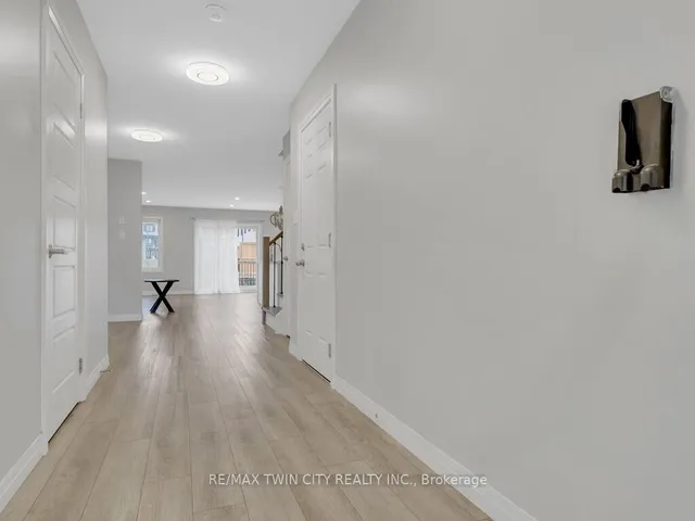 Additional image 5 of 8 Pony Way