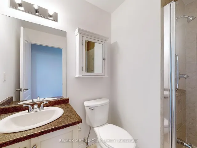 Additional image 11 of 2772 keele st St Unit 807