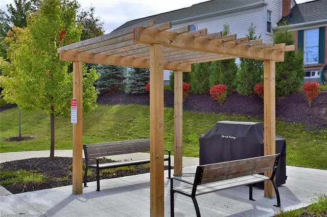 Additional image 23 of 5 Wake Robin Dr Unit 118