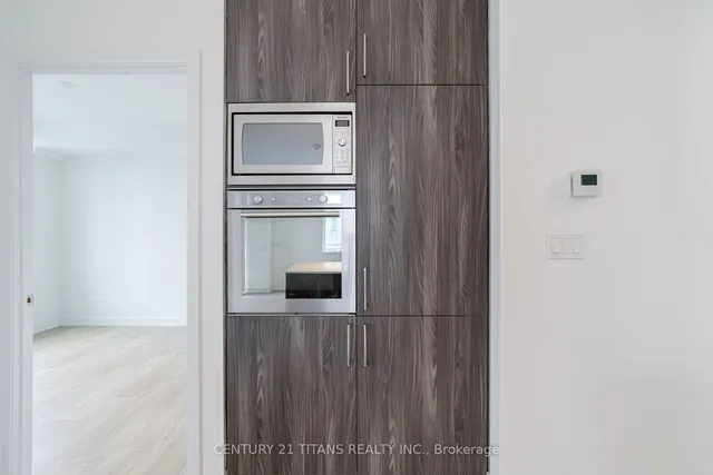 Additional image 11 of 27 Bathurst St Unit 1702